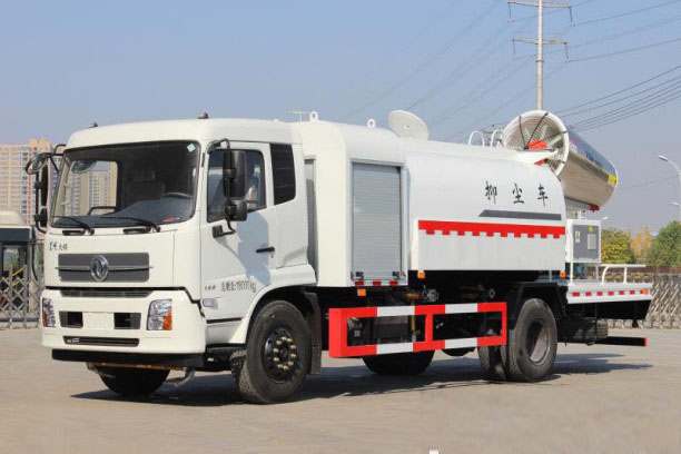 東風(fēng)天錦10方多功能抑塵車